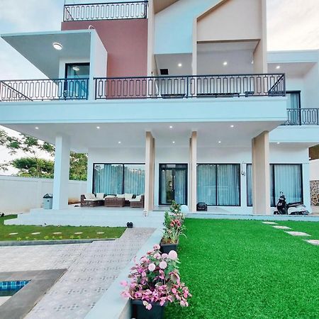 Villa Kuta Puncak Cilama Exterior photo